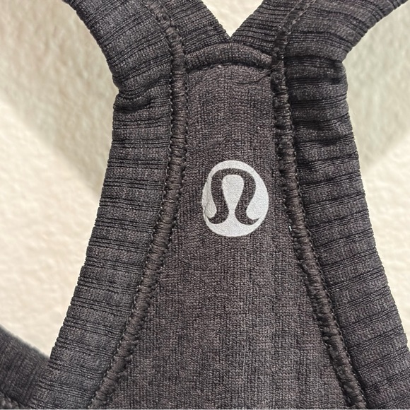 Lululemon Ebb To Street Tank Black SZ 8 - Picture 8 of 13